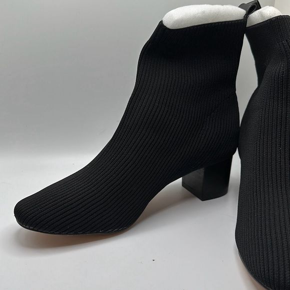 CUSHIONAIRE Women's Neely Stretch bootie +Memory Foam 9 BLACK - Picture 7 of 7